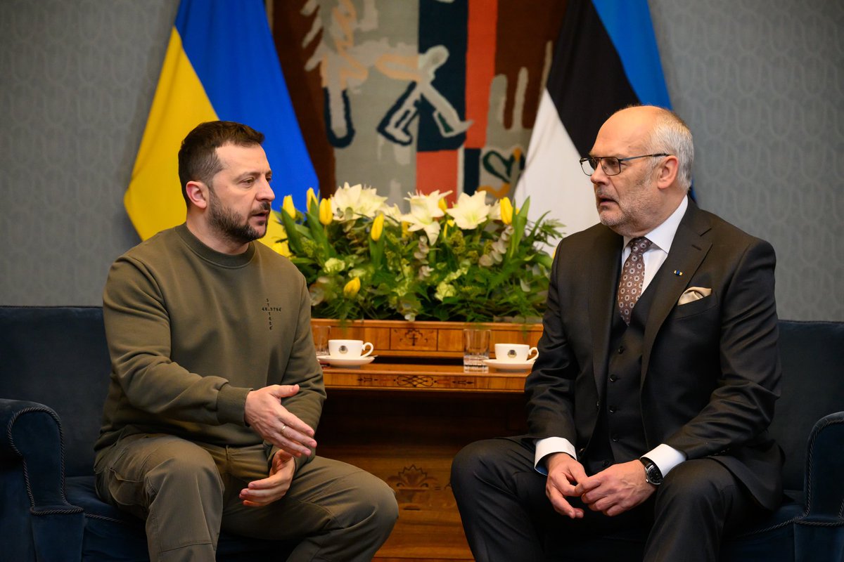 AlarKaris's tweet photo. Today is a very special day, as we greet @ZelenskyyUa in #Estonia. Our strong friendship is based on shared values, ideals we drive for are always democracy and freedom. https://t.co/hAWtclPEH1