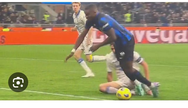 Vankue's tweet photo. @deliux9 Prima o poi i fatti si compensano, a meno che non ci sia comprovata malafede. Così dicono. E se è così, mi aspetto un girone di ritorno scoppiettante. #moralisti https://t.co/jgOlMIprIa