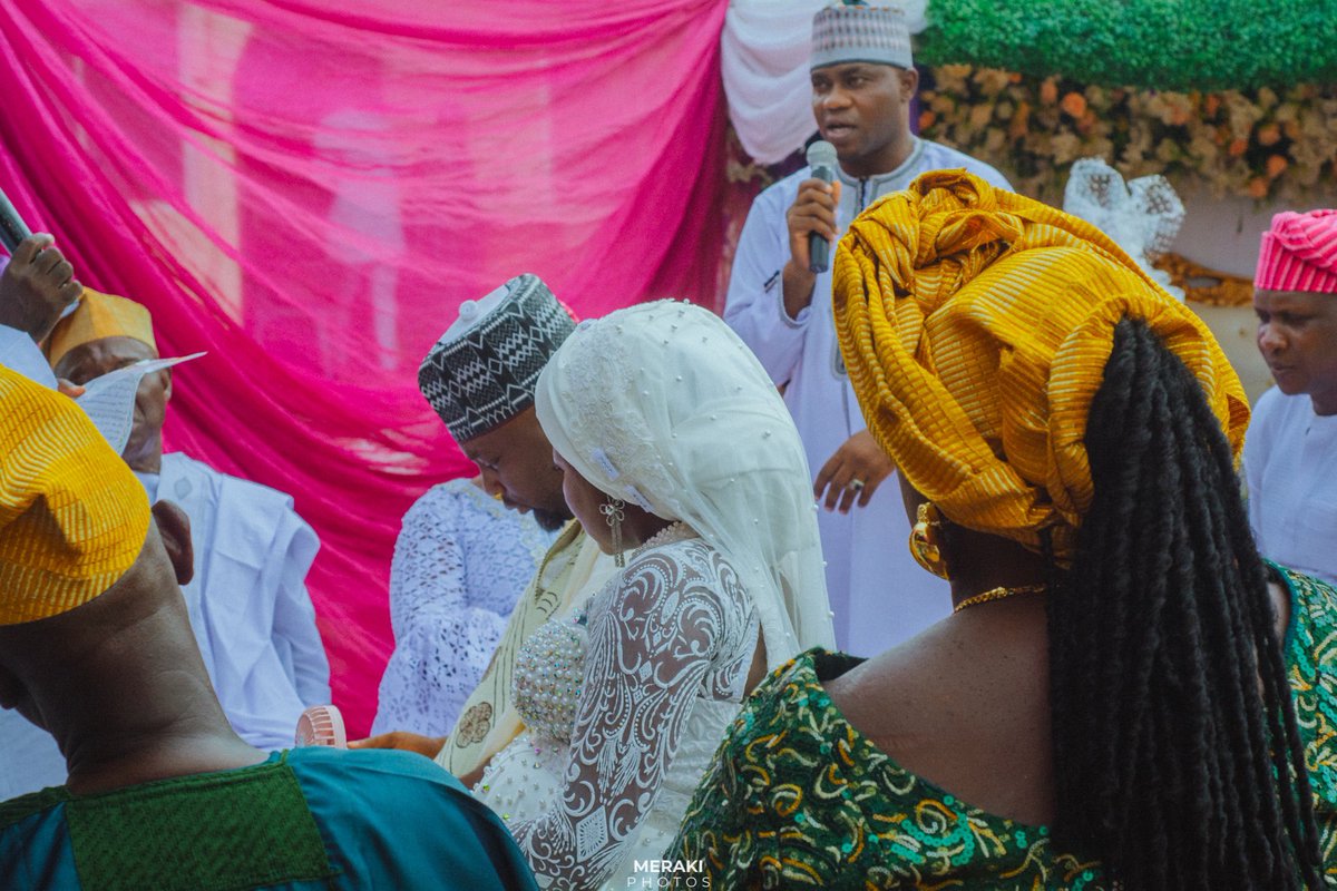 meraakii_ng's tweet photo. Frames from my last event in 2023❤️
iShoot, iEdit, iArrange, iBeautify

“Kindly book me for any type of events”🙇🏽‍♂️

Please RT when this pops up on you timeline🫶🏽 https://t.co/BsPOvFByzK