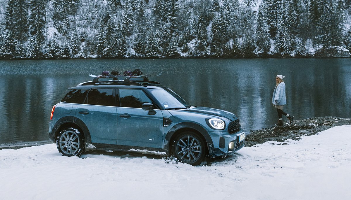 ❄️ Winter in Serbia? This #MINI #Countryman #ALL4 takes everything in its stride. 😍 📸 IG/ katarina_mandarina 📸 IG/ urosvisekruna #MINICountryman #Winterwonderland #MINI