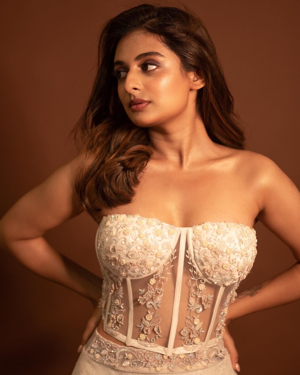 KeralaBoxOffice's tweet photo. Esther Anil Latest Photoshttps://www.kerala9.com/gallery/esther-anil/
 
#estheranil #actresses #fashion #photoshoot #kerala9 #celebrity

@estheranil https://t.co/HYrhyPDMxM