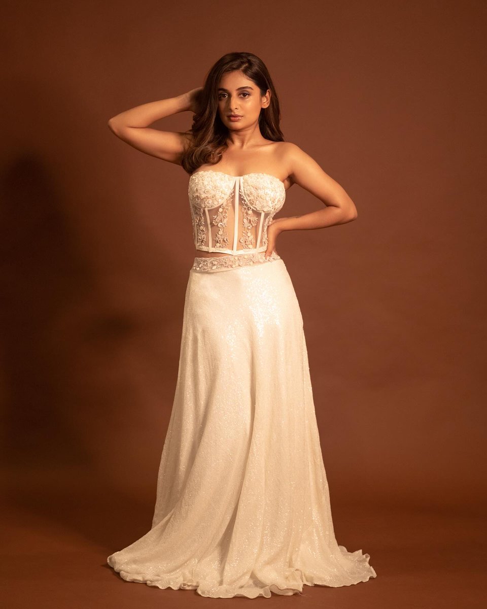 KeralaBoxOffice's tweet photo. Esther Anil Latest Photoshttps://www.kerala9.com/gallery/esther-anil/
 
#estheranil #actresses #fashion #photoshoot #kerala9 #celebrity

@estheranil https://t.co/HYrhyPDMxM
