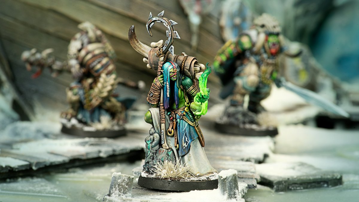 Evoker
The world of spirits is invited to the field of battle by the subtle hand of the Evoker - she lives to crush her enemies!
warcrow.com