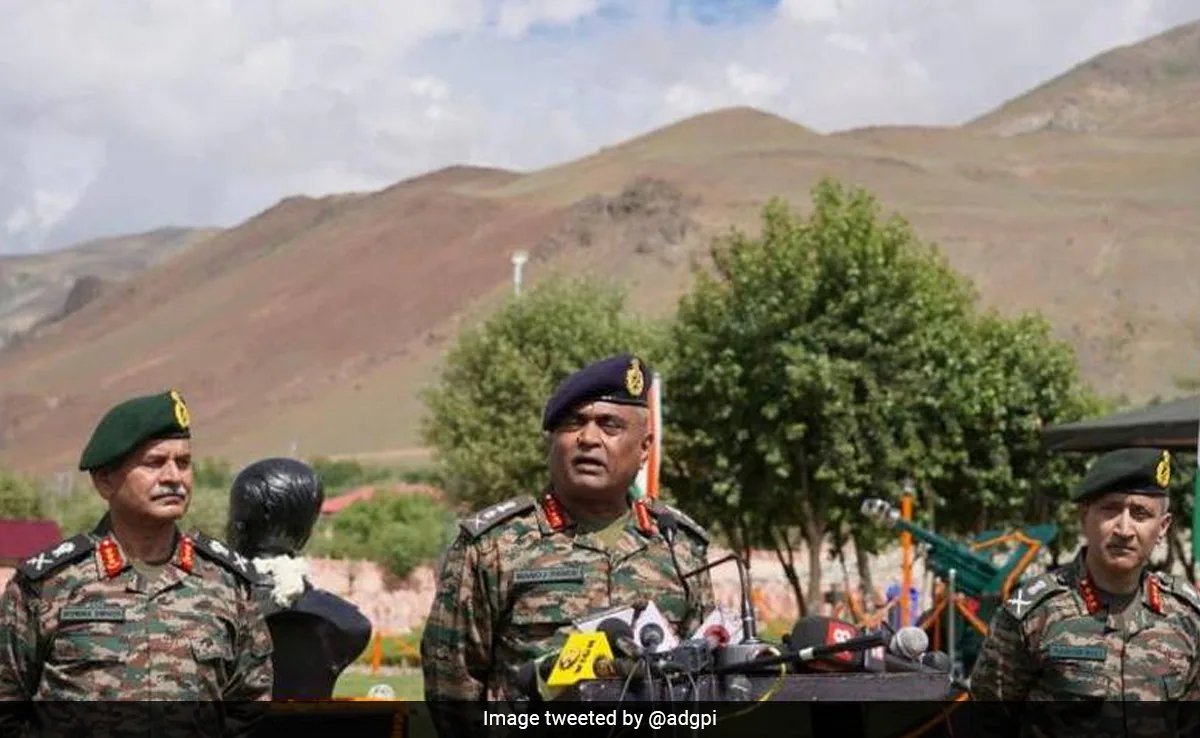 Over 400 Myanmar Soldiers Crossed Into India In 2 Months: Army ndtv.com/india-news/ove…
