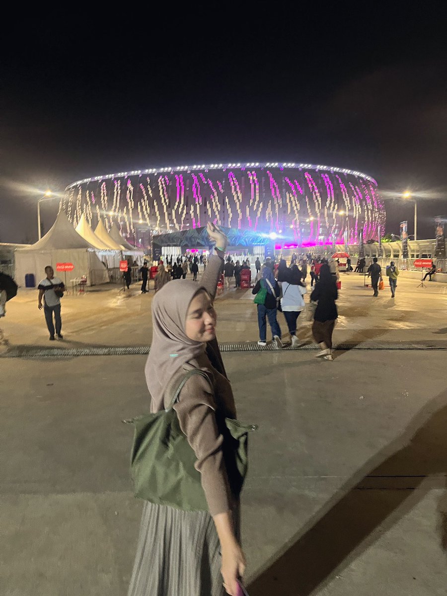 srochmayati_'s tweet photo. my top wishlist for this yeaaar is rediscovering what I liked and trying new things along the way :-) life’s been tough &amp; challenging in 2024 but better an oops than what if, right? #srjournal https://t.co/MDxtXXsnxZ