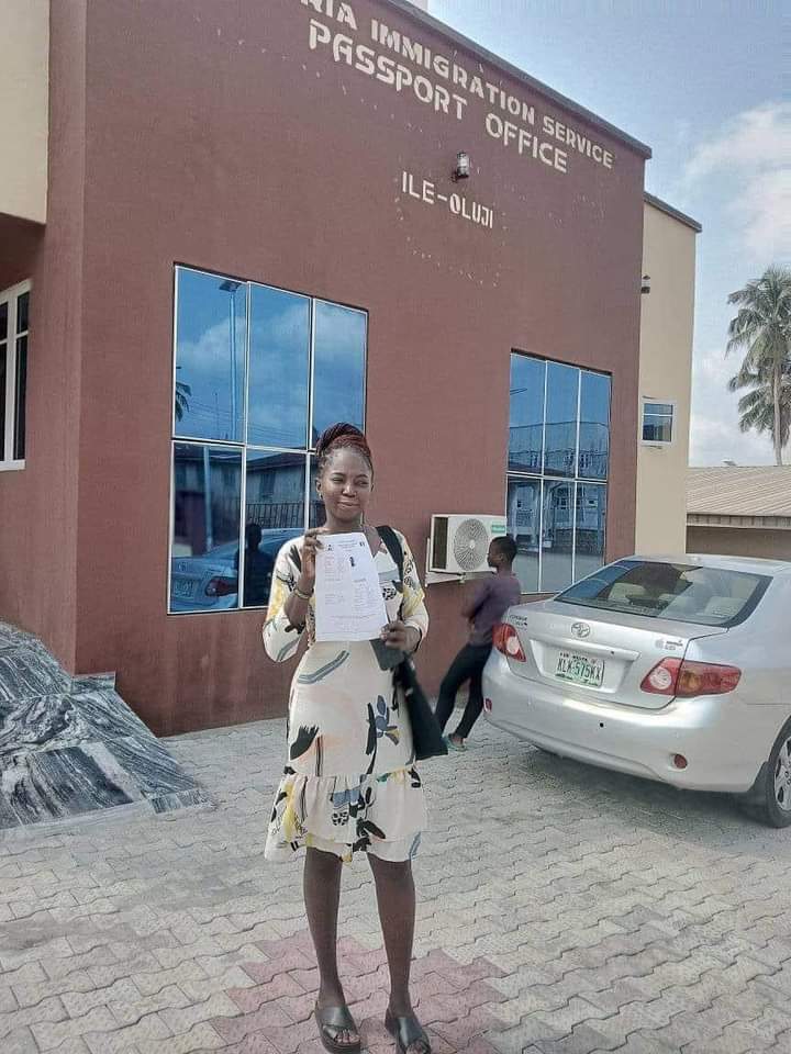 fattylincorn_01's tweet image. Do you know that Ile-Oluji in Ondo state has a passport office? If you didn’t know now you do! Come in, capture with ease, come back in two weeks time to collect. No long queues.
You can come from anywhere to capture there if you have difficulty where you reside. Oijefon a gbe wa…