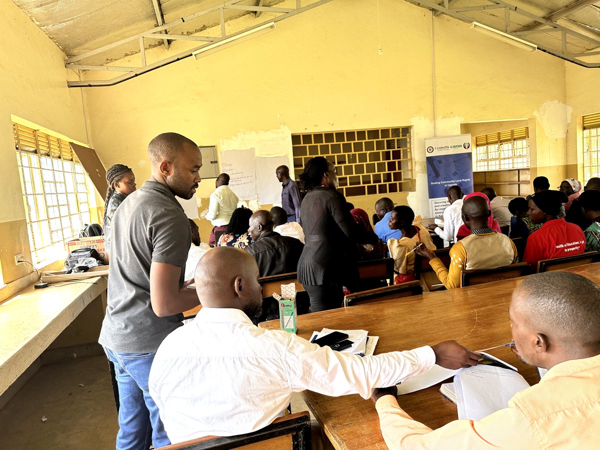 Ujamaafdn's tweet image. Excited to lead a sensitization session in Namutumba District on land mapping and customary land ownership. Empowering communities with knowledge for sustainable development. The citizens are excited to know about their land rights! #LandMapping #CommunityEmpowerment