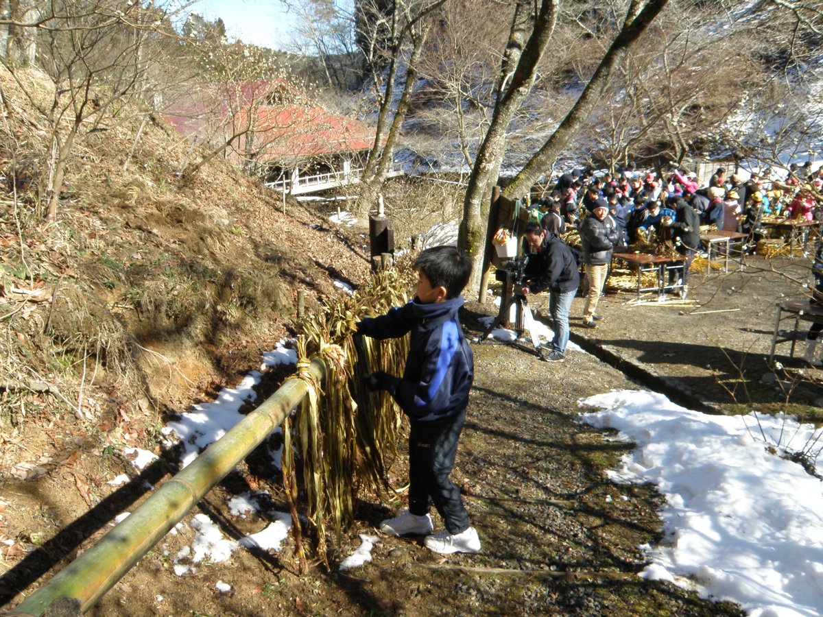 AichiNow_en's tweet image. Be a part of a Japanese papermaking process that even most Japanese are unfamiliar with: Kanzokashiki. aichi-now.jp/en/spots/detai… Anyone is free to join, so come and experience it for yourself!👍 #JapanesePaper #Washi #AichiNow