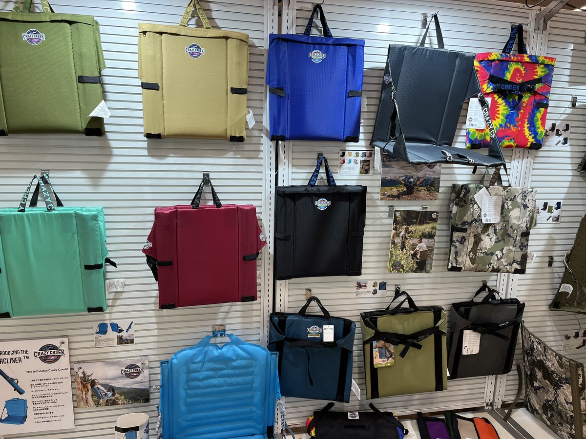 kenken8848's tweet photo. 展示会・新製品発表会の季節だね
クライミングに適したレザーグローブから、ヒマラヤ対応グローブまで。
ベーステントやフィールドで使えるマットチェアー、メリノウールのハイクオリティなソックスなどなど…
いろいろ見てきました〜❣️
#swany
#point6 https://t.co/AtJDZxtl7u