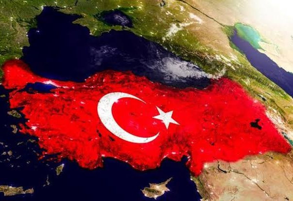 DailyTurkst's tweet photo. Sanatçı / Sanat https://t.co/Ppg3glXgQE