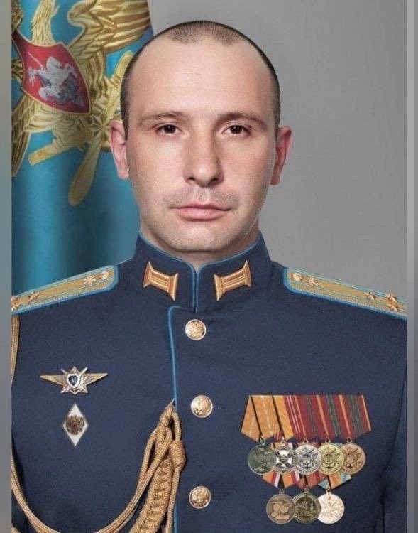 Полковник Исмагилов Вадим Наильевич, выпускник ЧВВАКИУ 2003 г., Командир войсковой части 85683 Министерства обороны Российской Федерации.

Погиб при украинском ракетном ударе Storm Shadow/SCALP по командному пункту в Крыму.
