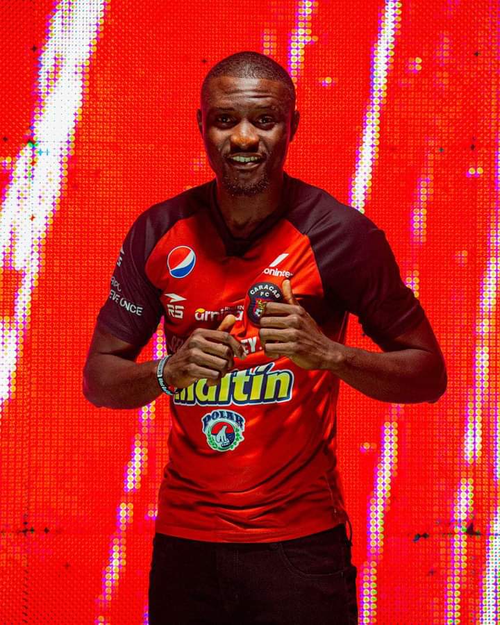 YouAndFootball's tweet photo. Blessing Essien Edet of Dino SC has signed a three-year deal with Venezuelan powerhouse Caracas Football Club ✍️📄⚽ https://t.co/X1AMNbhlNR
