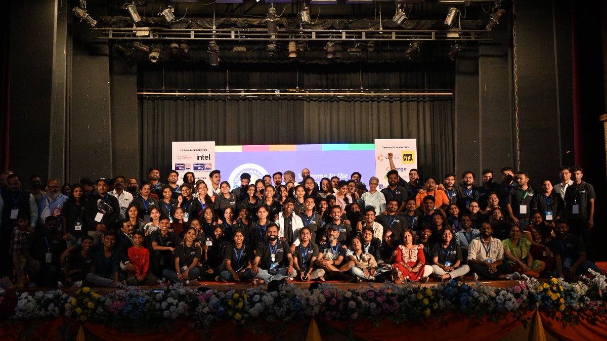 shahruchiii's tweet photo. 25th anniversary of CYDA
YUVARANG
#YOUTH4CHANGE #CYDA https://t.co/TqlReoTA8H