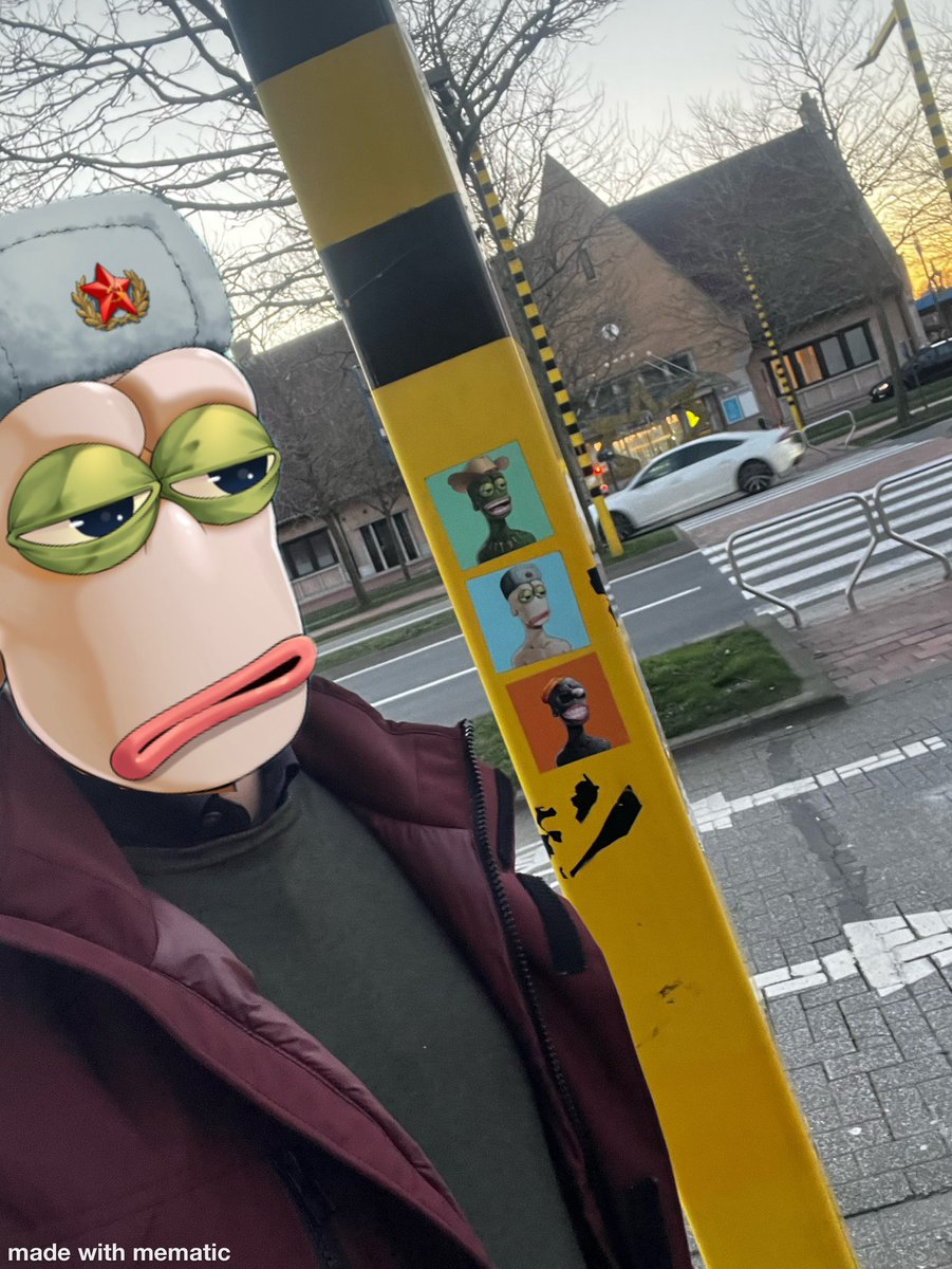 Highona1r's tweet photo. GM frens 🤟🐸☀️☕️
#RareApepes are everywhere 🚀
Stay rare @RareApepesNFT 💚 https://t.co/c9ZkylO3Ao