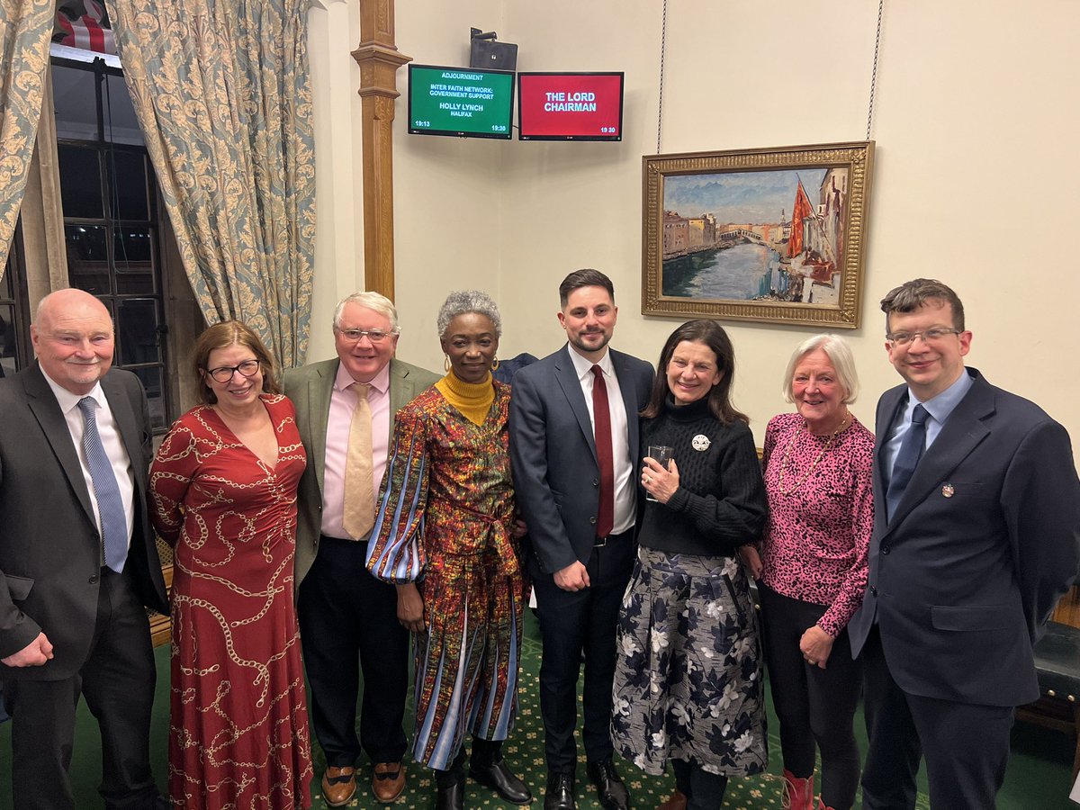 Great to see colleagues from across the sector at the @districtcouncil Network reception in Parliament last night.

One clear message from Councils - we need more cash!