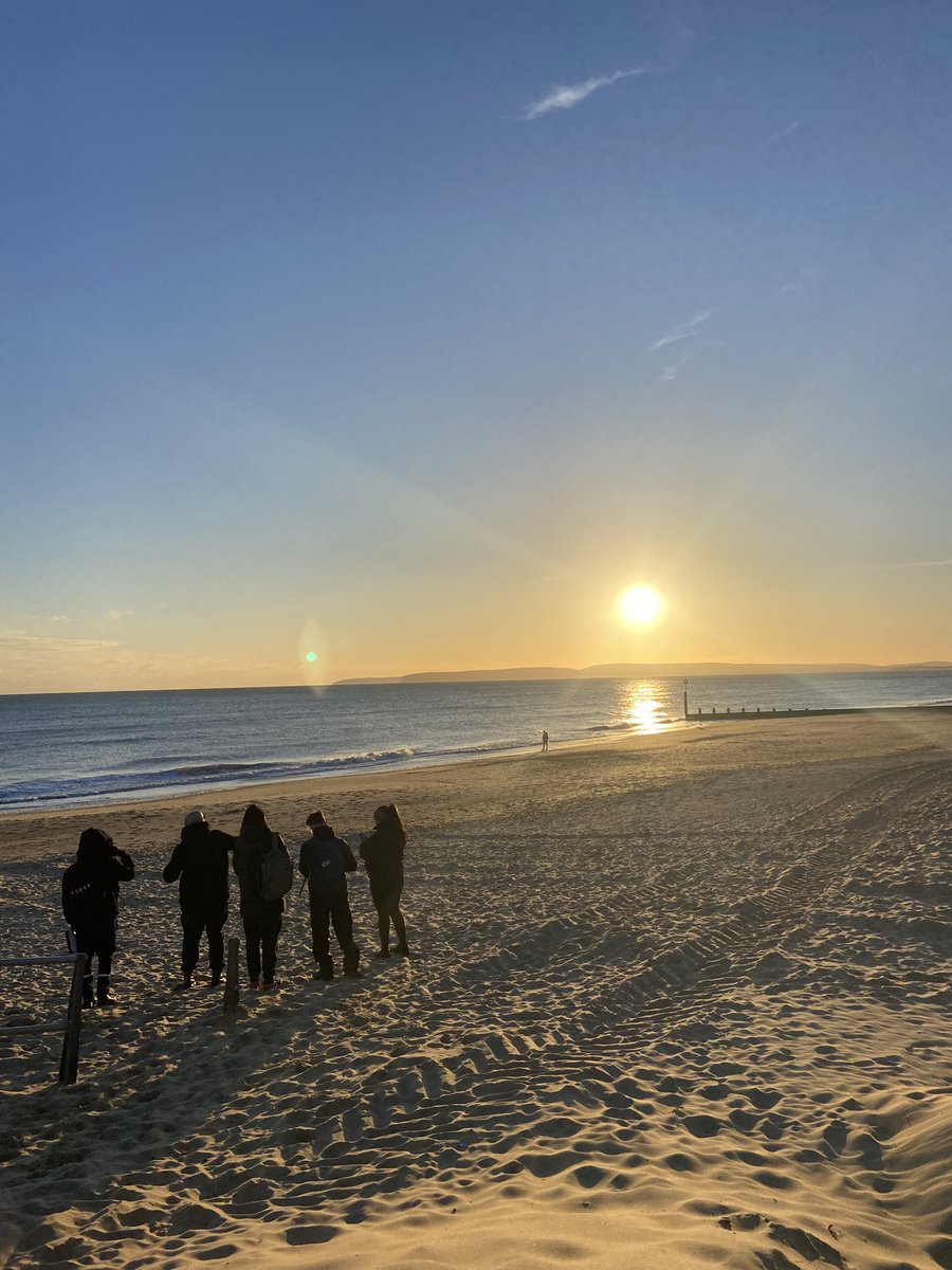 HAWIGeography's tweet photo. Day 1: Dorset A-level Geography 

A fantastic day completing human fieldwork in Boscombe yesterday with our year 12 students. The day was ended with a fantastic sunset ! https://t.co/bWRRvCH0RV