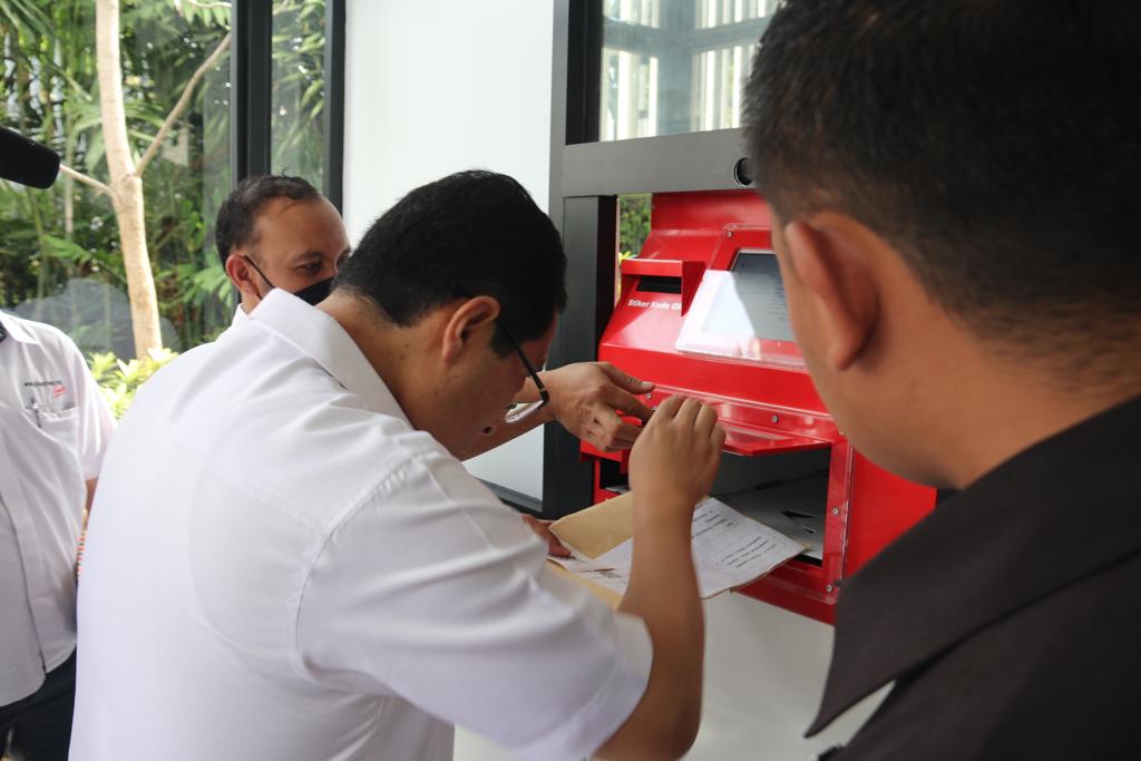 DITJEN_REHSOS's tweet photo. Peresmian Drop Box (Layanan Penerimaan Surat/Dokumen) oleh Menteri Sosial Tri Rismaharini di Area Parkir VIP Kementerian Sosial RI (11/01/24) https://t.co/iWXUlm9l3R