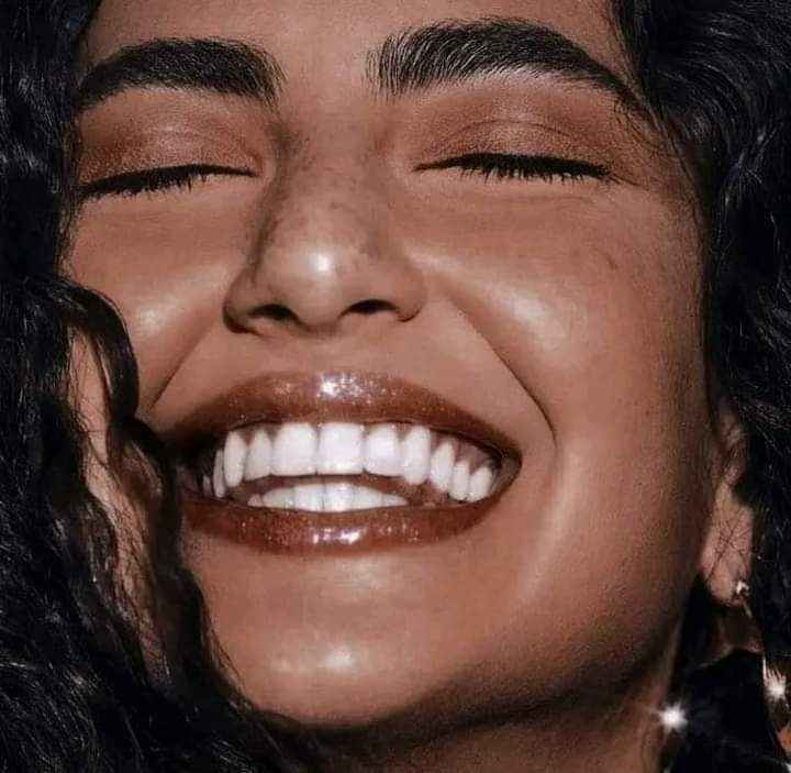 مان وري سپنا اُڻي ڪو گيت ٿو مڪمل ڪيان!
تون مسلسل طنزياتي ٽھڪ اڇلي هڻ ڀلين!

       پريم شوخ
