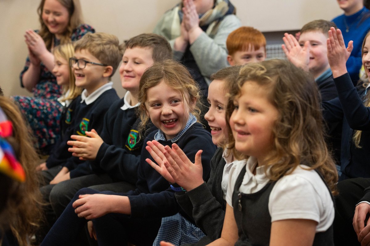 It was astounding to celebrate The Gruffalo's (and our own) 25th birthday with Julia Donaldson yesterday at @AuchterhousePS. The book is still dedicated to the school 25 years after Julia visited pupils there to introduce her then unpublished story. #ScottishBookTrust25