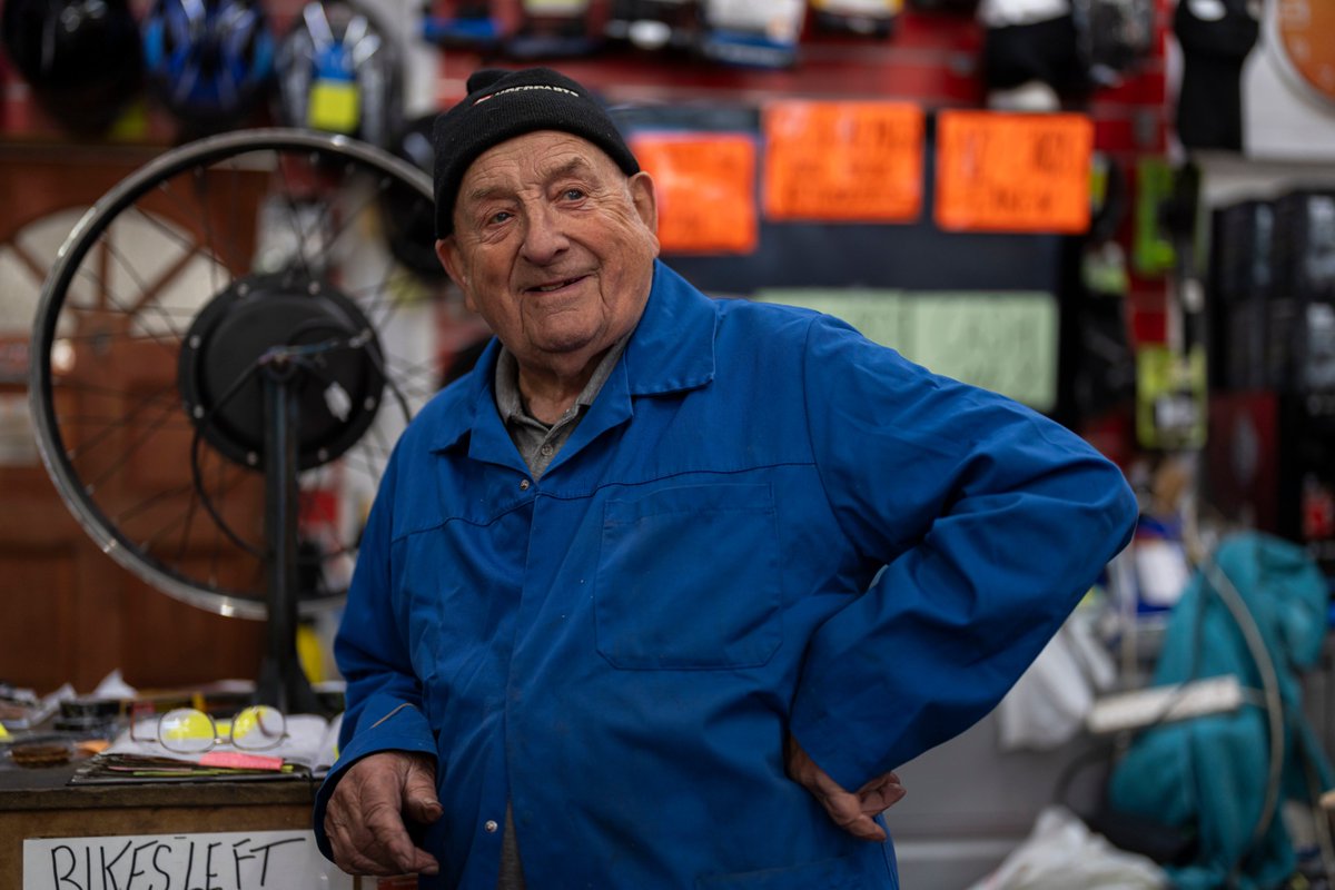 Do you know someone who deserves recognition for keeping the heritage sector thriving, shaping the future or is making a difference to a heritage project? That’s what these six heritage champions have done! ✨

Read on for #HeritageTreasures Day 👇 heritagefund.org.uk/news/celebrate… (1/8)