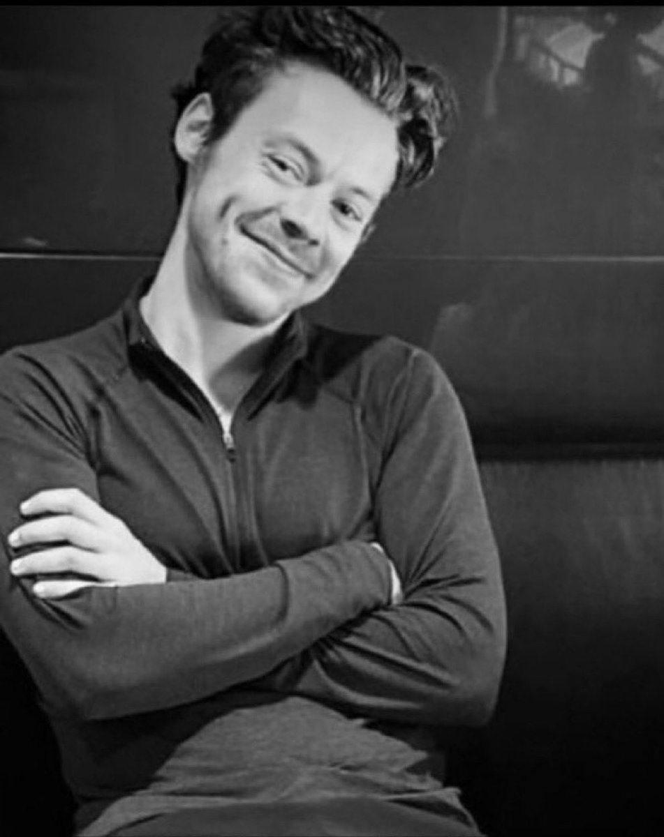 solongdeareader's tweet image. i’m not going crazy right…