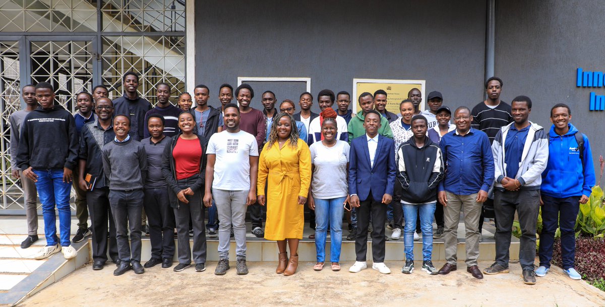 DiscoverJKUAT's tweet photo. The School of Computing &amp; IT, JKUAT held a public lecture earlier today on Higher Order Programming. The Guest Speaker &amp; JKUAT Alumni, Mr. Samuel Ngugi, from Vrije University of Brussels, Belgium took the Students through selected topics on Programming &amp; Higher Order Procedures. https://t.co/7KLxbPsk3k