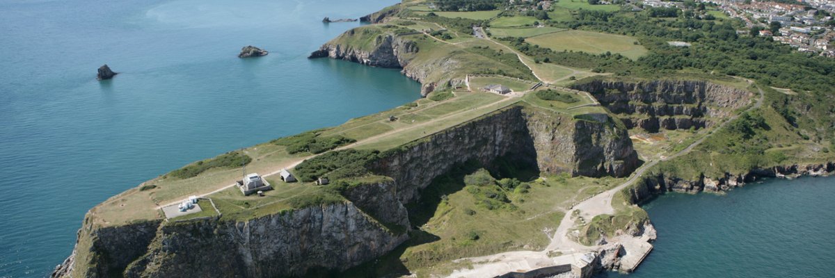 TorbayCulture's tweet photo. Today 11 January is #HeritageTreasures day @HeritageFundUK
#Torbay - the @EnglishRiviera - is home to a range of built, natural, and intangible heritage
#KentsCavern #BerryHead #DevonCupCoral #SchoonerHarryEmettofBrixham https://t.co/TGvmEHOsg7