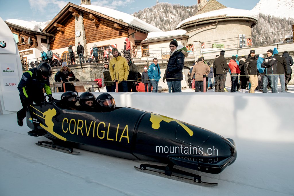MySwitzerland_i's tweet photo. Durante il #weekend avrร luogo la Coppa del Mondo di bob e skeleton 2024 a #Celerina!
La pista olimpica di bob St. Moritz - Celerina non รจ solo la piรน antica pista di bob, ma anche l'unica pista naturale di bob su ghiaccio al mondo! ๐จ๐ญ๐ท
#svizzera #eventi #news #coppadelmondo https://t.co/icMOKhoHec