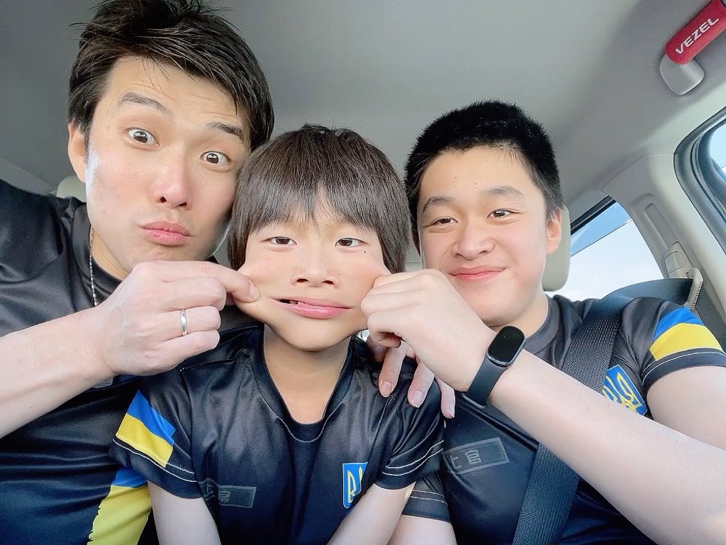 yamazaki0079's tweet photo. 男旅
#СлаваУкраїні https://t.co/JaQgS6IaUF
