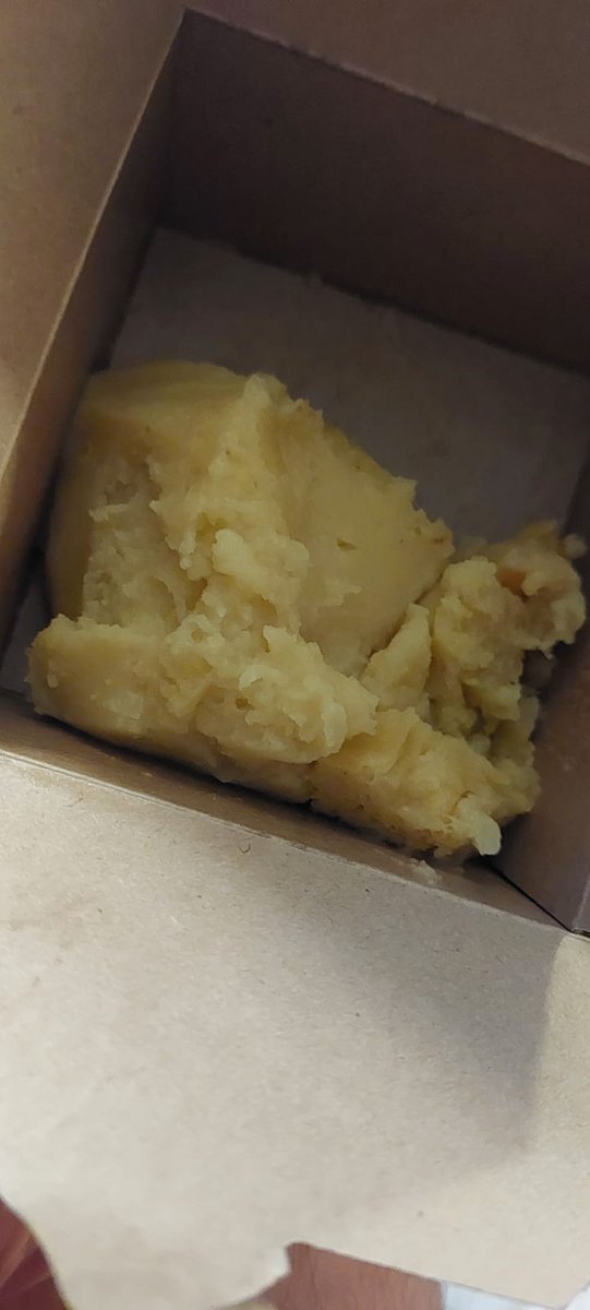 omgelvis's tweet photo. Hi @pieminister can you please tell me if its standard to charge 4 quid for 1 spoonful of peas, or just your Derby restaurant that rips people off? 🤯 15 quid spent on mash, peas and broccoli and wouldn't even fill a mouse's teacup! Aww https://t.co/gqJD5m8xq0