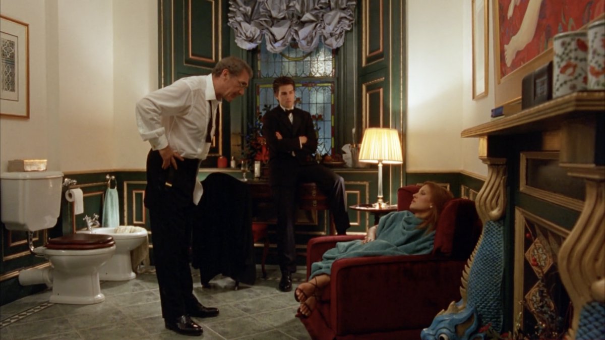 LHDSR_TV's tweet image. #decodage [🚨spoiler alert ]
il y a plusieurs lectures dans eyes wide shut, une évidente (scénario), une autre sur l&apos;archétype (arc des personnages) et d&apos;autres plus symboliques (composition de l&apos;image—littératie visuelle, symboles, couleurs).

nous pouvons avoir différentes…