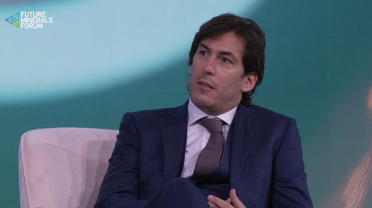 FutureMineral's tweet photo. According to the founder of UNIMETALS Alec Sellem, 70-80% of the world’s aluminum is recycled, but specialized products like palladium and rhodium take up to 120 days to process and recover,” deeming them unviable for recycling. 

#FutureMineralsForum 
#FMF24 https://t.co/G1nwktIetO