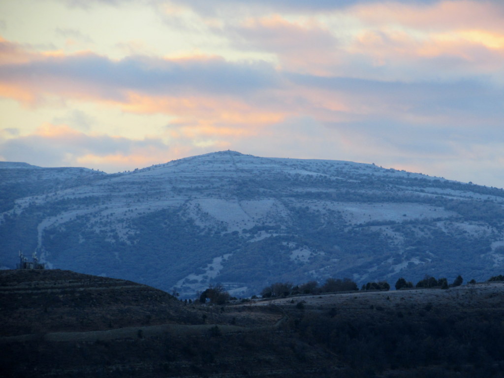 Observatori #Morella.T. Mínim - 1,3 ºC, fábrica de Giner - 0,3ºC 1021, 6 hPa Total precipitación 3,0 mm  con un poco de nieve . Buen jueves. 
 <a href="/AEMET_CValencia/">AEMET Comunitat Valenciana</a> <a href="/AlexMuozGarc/">Álex Muñoz 💯 🧡</a> 
 <a href="/cenayla/">Conchy Bayo</a> <a href="/AlendaMavi/">Mavi Alenda Morán</a>  <a href="/fran40tf/">☀⛅️️fran40 ☔️</a>  
    <a href="/rasalvi49/">Ramon Salvi</a>   @Fran_Lorenzo9 <a href="/sibilafc/">Silvia Ferrer</a> <a href="/minervagra/">Minerva GG</a> <a href="/miguelagost/">Miguel Agost</a>