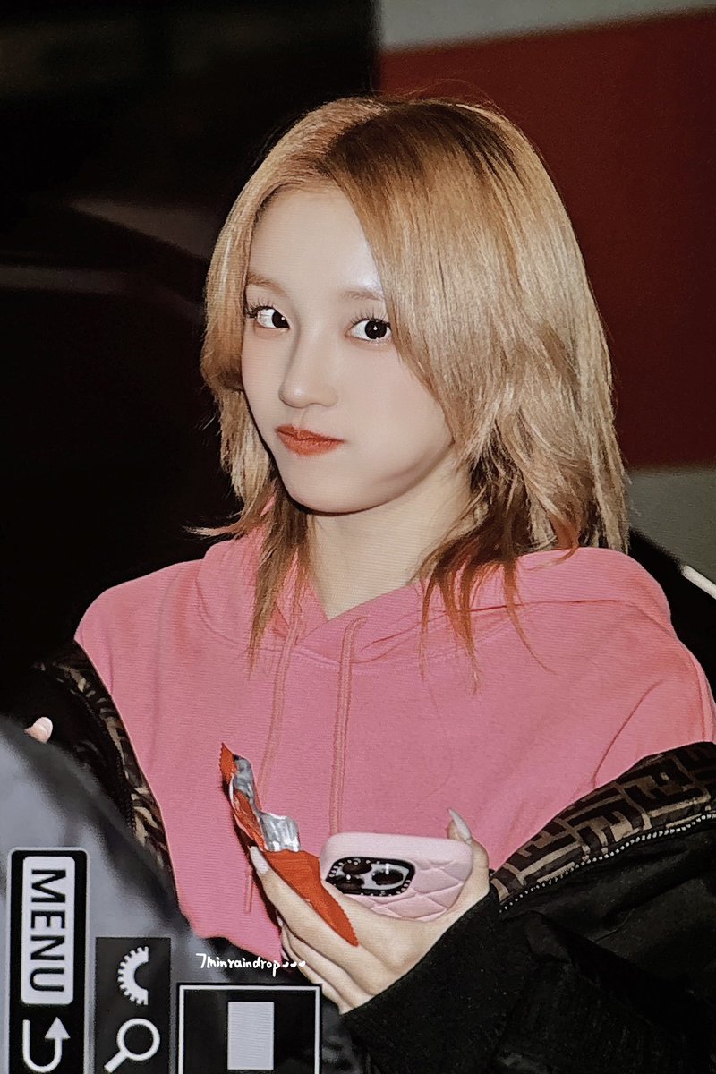 240111 수고했옹!😚

#우기 #YUQI #宋雨琦 #여자아이들 #아이들 #GIDLE