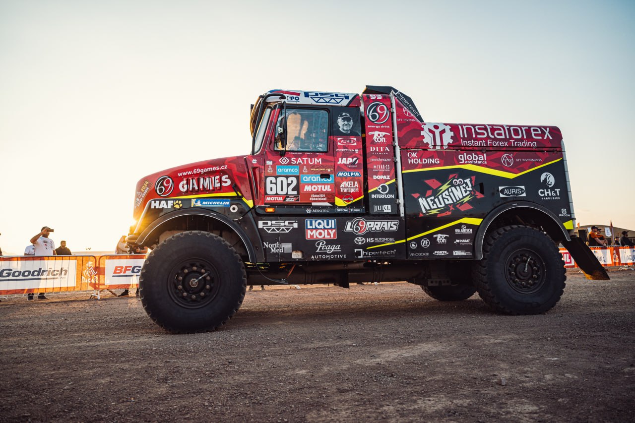 Sluts Dakar