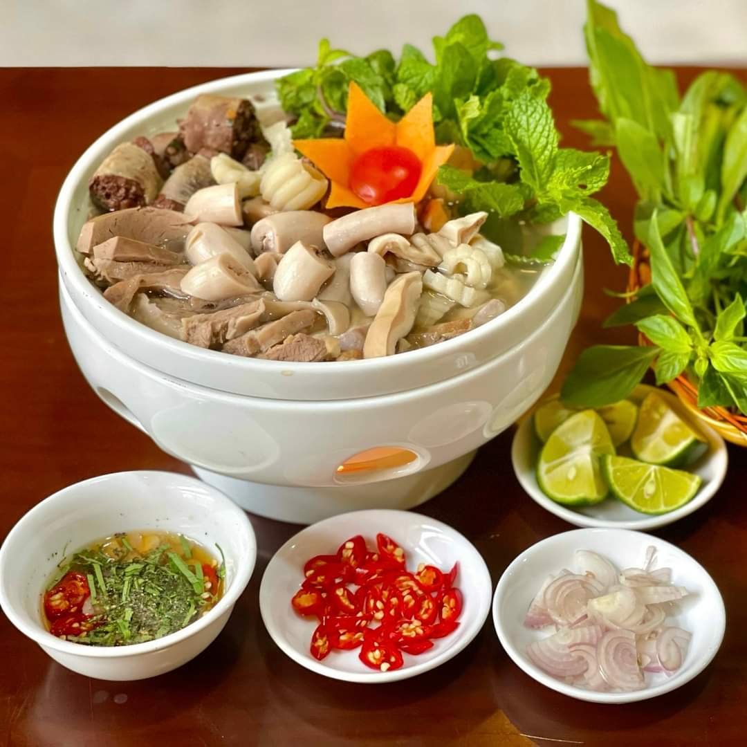 xe ôm bốn bánh tweet media