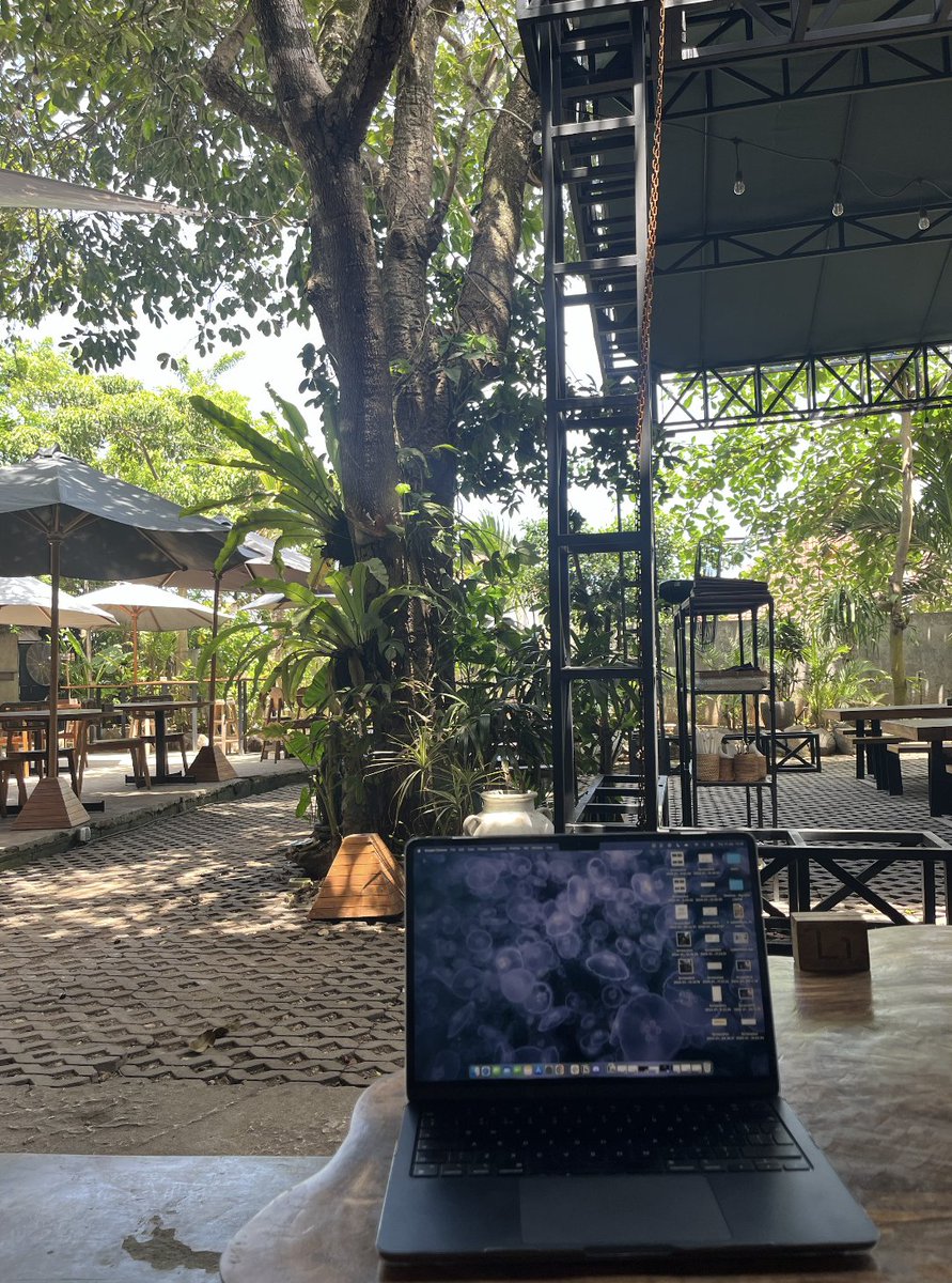 Lydia Melvin ✨ tweet media