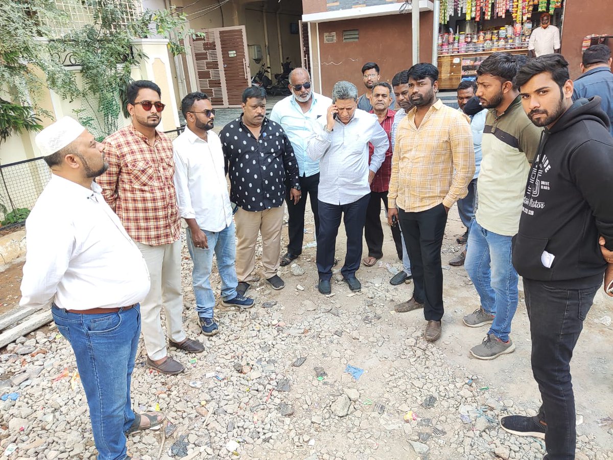 aimim_karwan1's tweet photo. Inspected Ongoing Laying Of VDCC Roads And Sewerage Lines Under Golconda Division In Karwan Constituency !!!

On The Instructions Of AIMIM President Barrister @asadowaisi Sahab Today AIMIM Karwan MLA @kausarmohiuddin Sahab Along With GHMC Dy EE Visited Ahmed Colony And Inspected Ongoing Laying Of VDCC Roads, And Sewerage Lines, During This Inspection MLA Sahab Accompanied By AIMIM Party Corporator's And AIMIM Primary Unit President And Active Workers Were Present.
