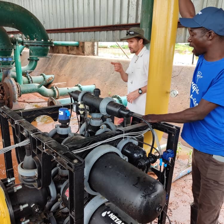 NetafimSA1's tweet photo. AlphaDisc™, the lean and mean filtration machine, in action at Zambeef in Zambia. This installation was done by Aqua Aura.
.
.
.
#netafiminthefield #irrigation #filterfocus #alphadisc #netafim #netafimsa #precisionirrigation #agriculture #zambia #sadc https://t.co/jxUqVtyQxM