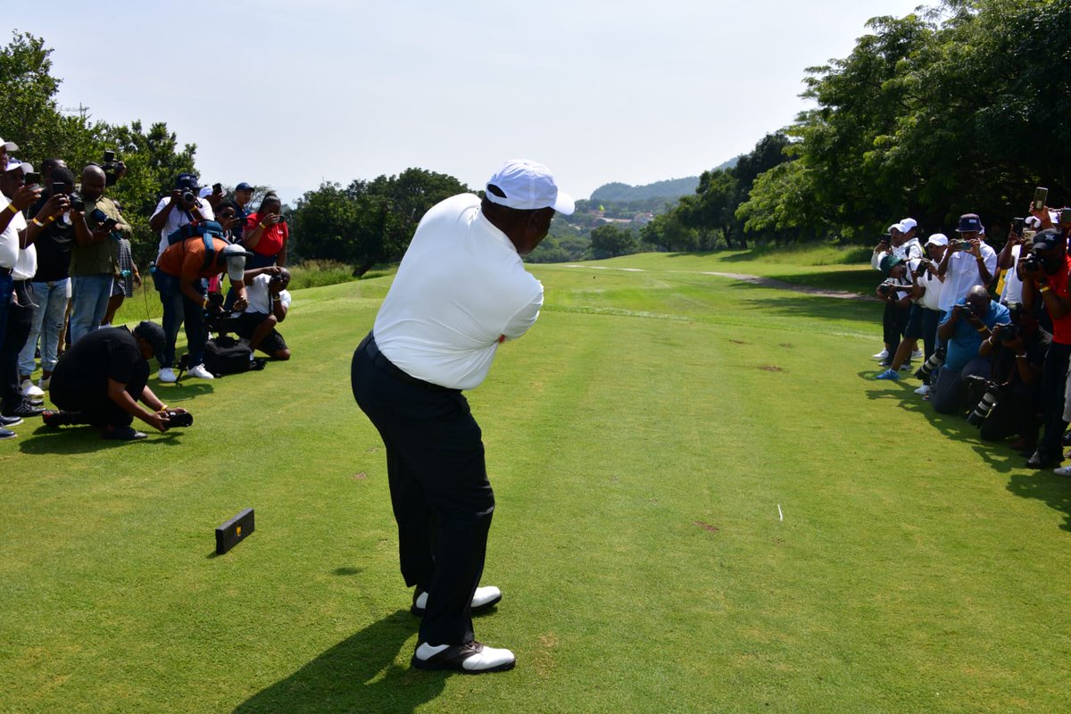 MYANC's tweet image. ANC President Cyril Ramaphosa teeing off earlier today at the Annual Progressive Business Forum Presidential Golf Day at the Mbombela Golf Course in Mpumalanga Province.
#ANC112 #RegisterToVoteANC