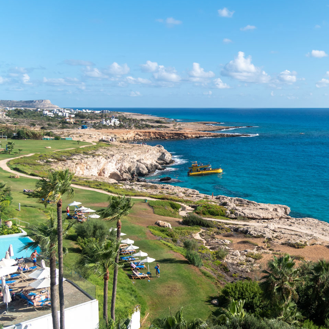 greciansands's tweet photo. Bask in the majestic beauty of endless horizons, where the sea meets the sky in a breathtaking dance 💙

Your private oasis awaits at our Mediterranean Suite.

https://t.co/ZFjQLj5lyJ

#GrecianSands #GrecianHotels #Cyprus #Vacation https://t.co/6wCfnFbbzp