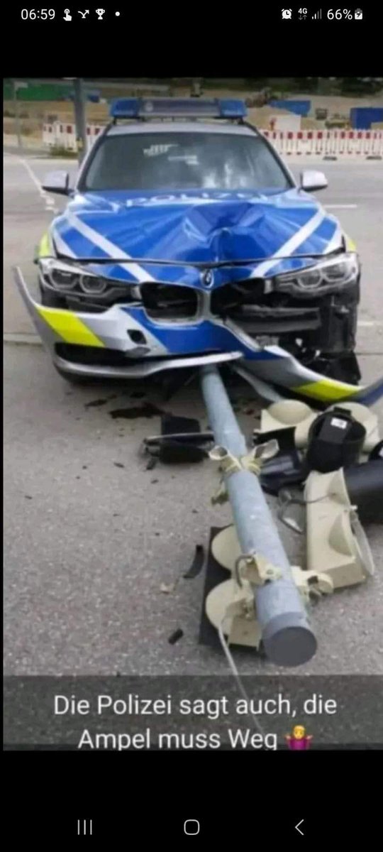 Die Polizei sagt auch die Ampel muss weg! 🤣🙈
#Ampelmussweg
#AmpelDesGrauens