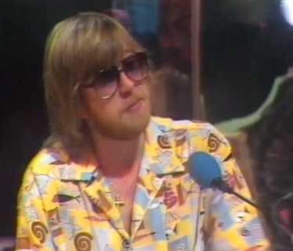 Am recording new series of Nothing To Do With Anything Show – is there anyone based in London who can impersonate Alistair Pirrie, the bloke who used to present Razzmatazz?