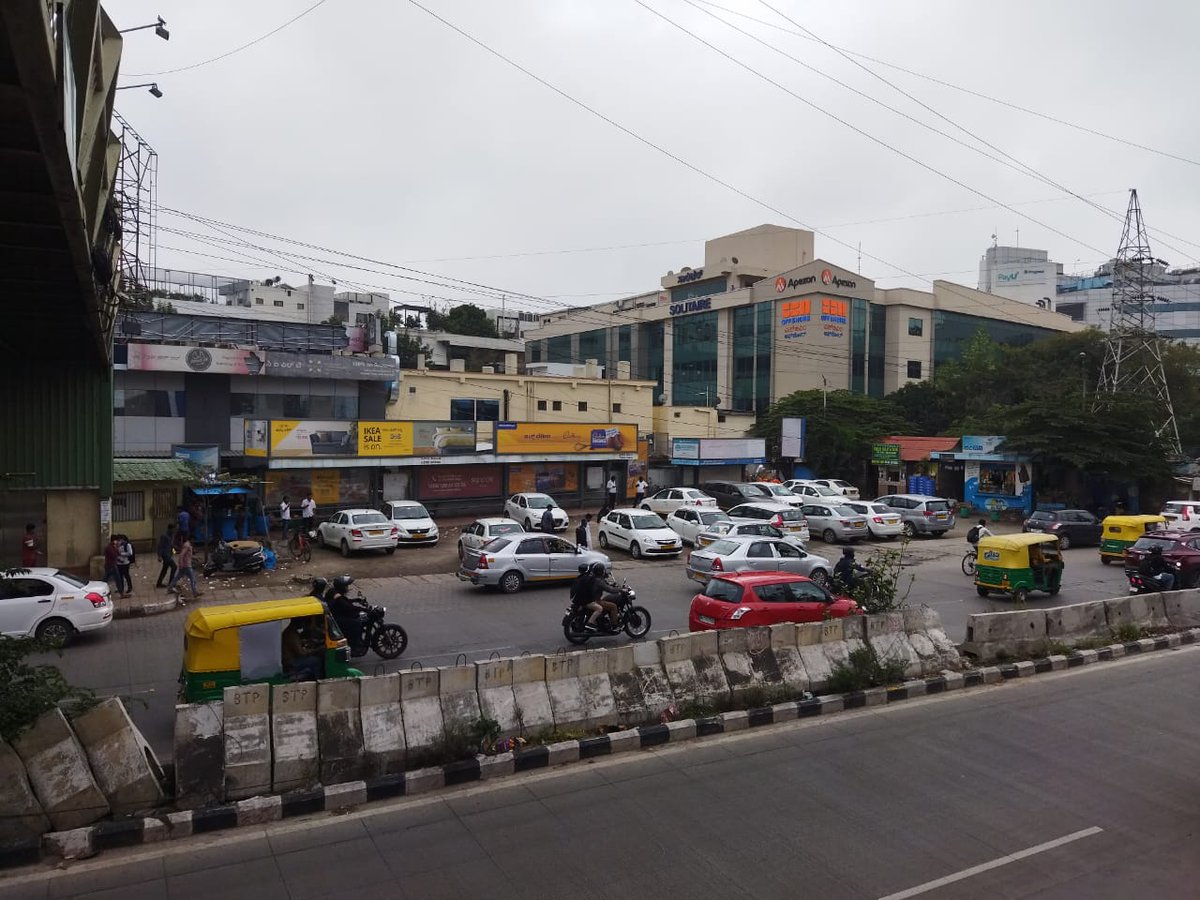v_viba's tweet photo. @nandini_milk @kmfnandinimilk  The Nandini milk booth/ store in Amarjothi layout - Domlur ward an exclusive store.??? If yes plz visit. https://t.co/kyaX5StnWa