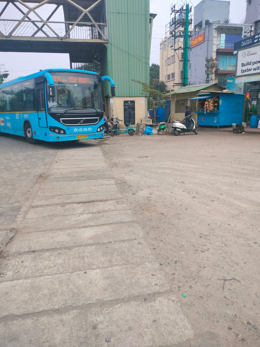 v_viba's tweet photo. @nandini_milk @kmfnandinimilk  The Nandini milk booth/ store in Amarjothi layout - Domlur ward an exclusive store.??? If yes plz visit. https://t.co/kyaX5StnWa