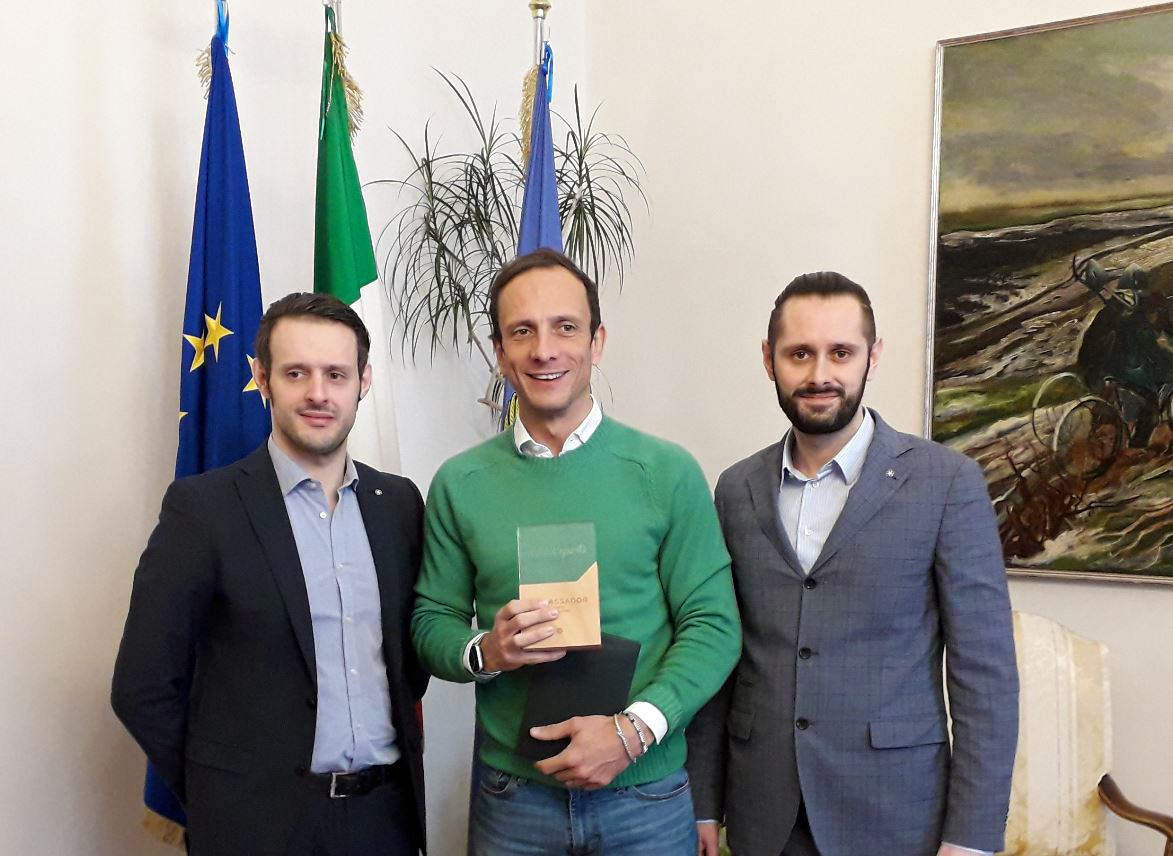 staff_M_Fedriga's tweet photo. ☕👏 Realtà come la triestina #Bazzara, rappresentano eccellenze di cui andiamo particolarmente orgogliosi. Impegnata da tre generazioni nel settore caffeicolo, ha fatto dell’export il suo fiore all’occhiello. https://t.co/1b0jIvgKt9