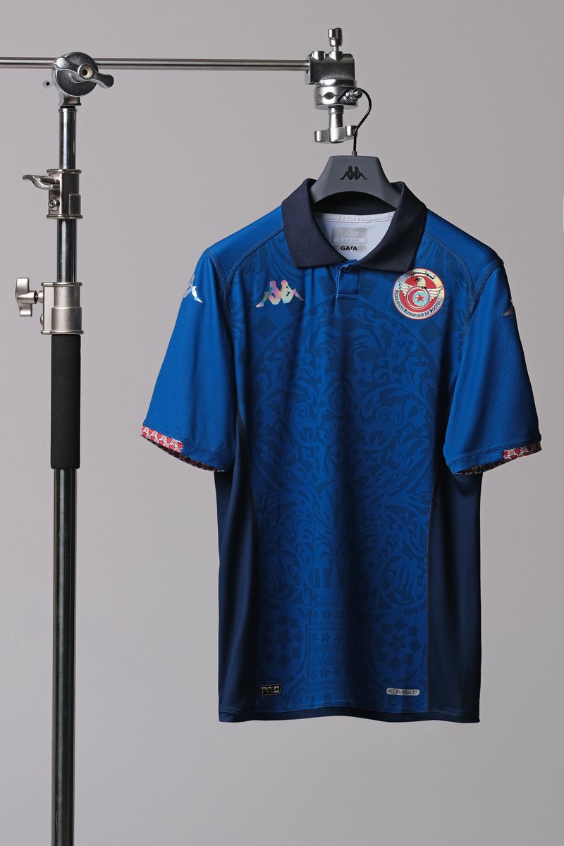 _PointDePenalty's tweet photo. Le nouveau maillot third de la Tunisie dévoilé par Kappa est grave propre !! ✨

Lien : https://t.co/ezRIHeN7Pc https://t.co/wRTWAquIDs