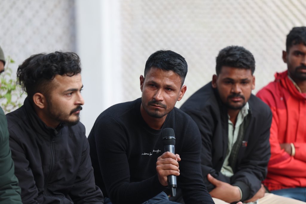 teamrlp21's tweet image. #justicefordefencestudents