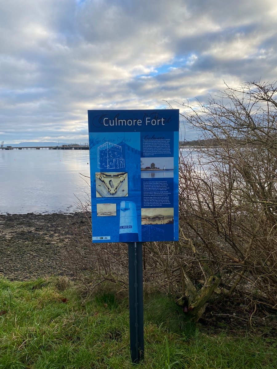 ThornhillDerry's tweet photo. Our Yr 13 Eco-Ambassadors recently had the pleasure of working with Gareth Lamrock from @Eco_SchoolsNI &amp; @KeepNIBeautiful to complete a beach audit along Culmore Fort. A great hands-on experience, gathering primary data to help inform decision making for our local community. 🌎 https://t.co/CBEZSsYuNX