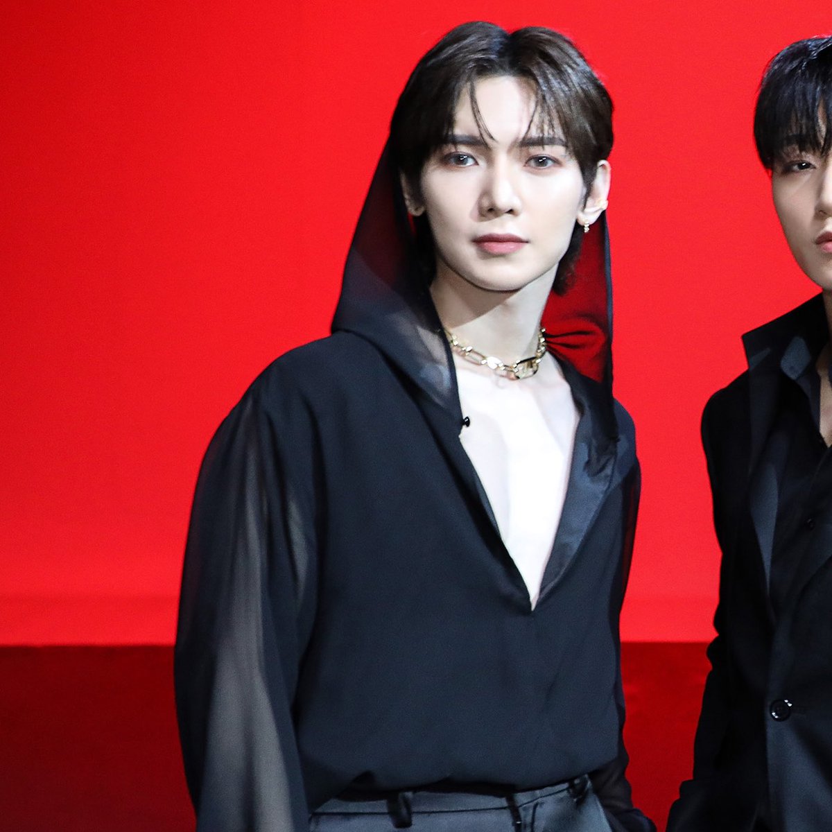 rockstarkyeo's tweet photo. his outfits in the mv>>> https://t.co/uBMKEm6M5X